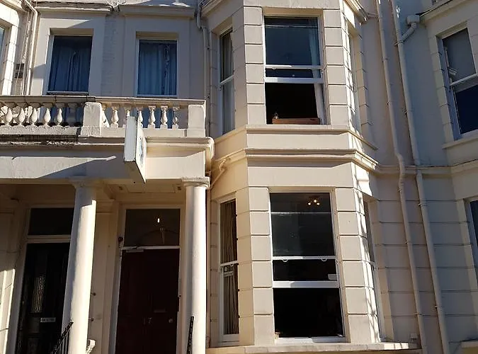 Cheap Hotels in LondonBarmy Badger Backpackers