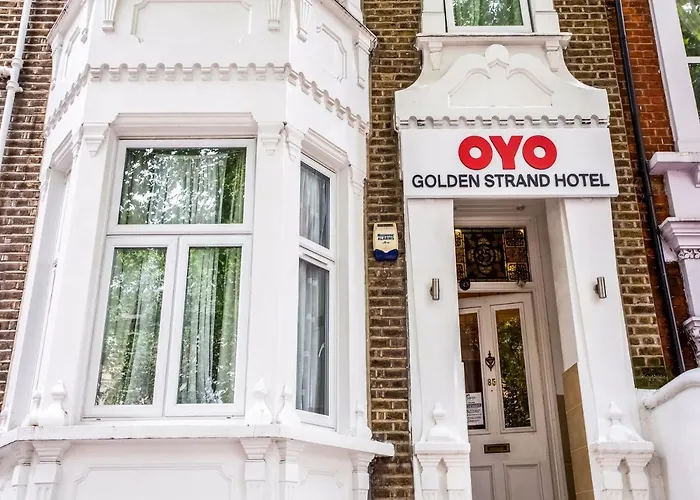 Oyo Lifestyle Golden Strand London
