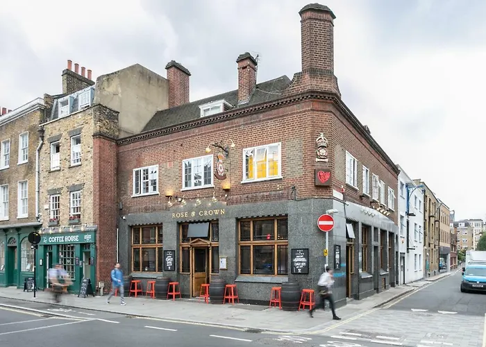 Cheap Hotels in LondonPublove @ The Rose & Crown