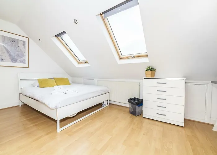 Lingwell Concept Flat Hotel London